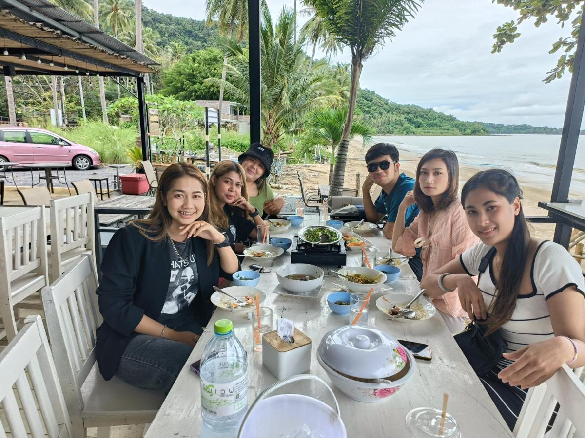 Nangkam Boutique Donsak Hotel Ban Pheng Krong Bagian luar foto