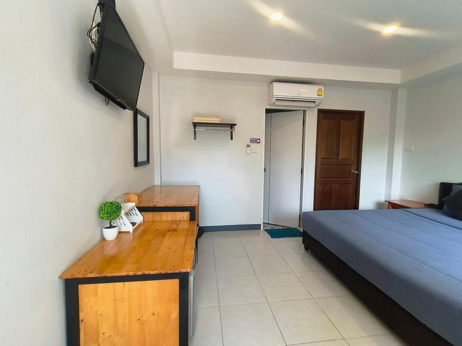 Nangkam Boutique Donsak Hotel Ban Pheng Krong Bagian luar foto